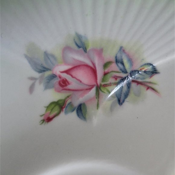 Bone China Saucer Horizon by Royal Albert, England - Picture 3 of 6